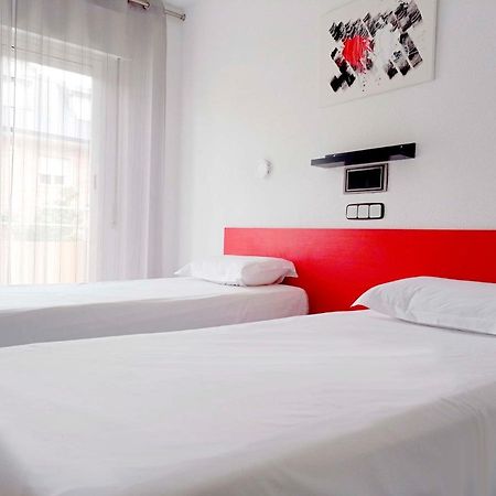 Hostal Lady Ana Maria Collado Villalba Exteriör bild